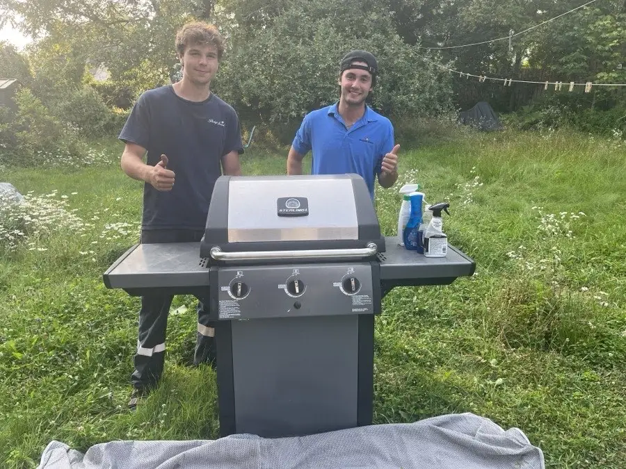 Nicholas Gray and Bram Palmer, the local team behind Parry Sound Muskoka Gutter Cleaning